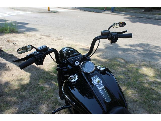 harley-davidson - road-king-special
