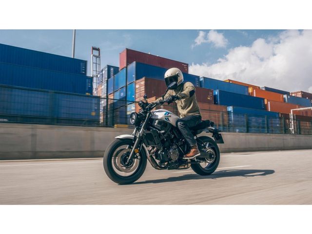 yamaha - xsr-700