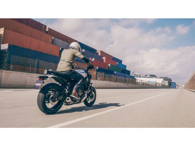 yamaha - xsr-700