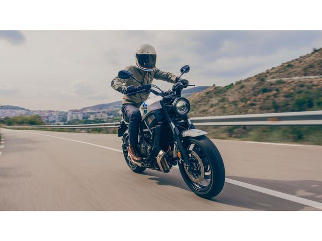 yamaha - xsr-700