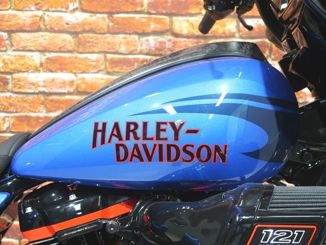 harley-davidson - cvo-street-glide-st-flhxstse
