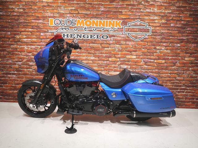 harley-davidson - cvo-street-glide-st-flhxstse