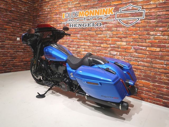 harley-davidson - cvo-street-glide-st-flhxstse