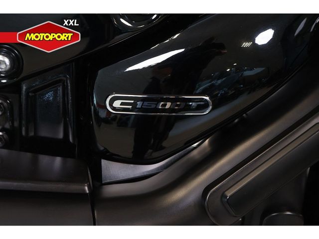 suzuki - intruder-c-1500-t