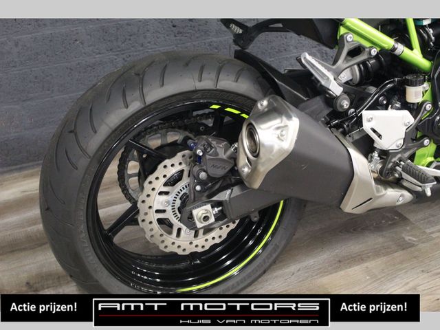 kawasaki - z900