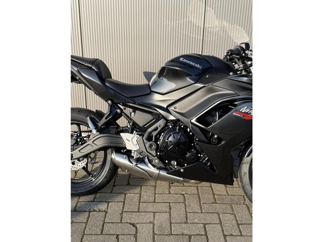 kawasaki - ninja-650