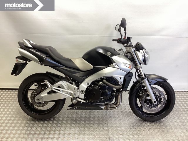 suzuki - gsr-600