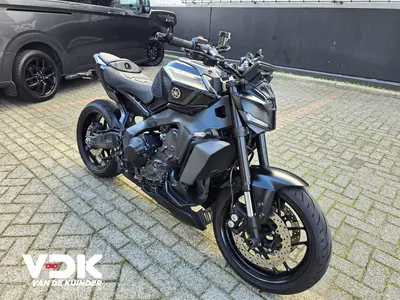 YAMAHA MT 09 – foto 2