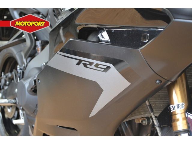 yamaha - r9