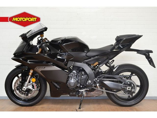 yamaha - r9