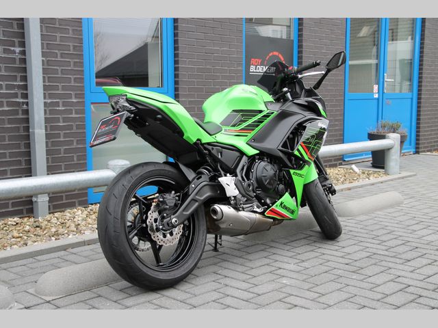 kawasaki - ninja-650-krt-edition