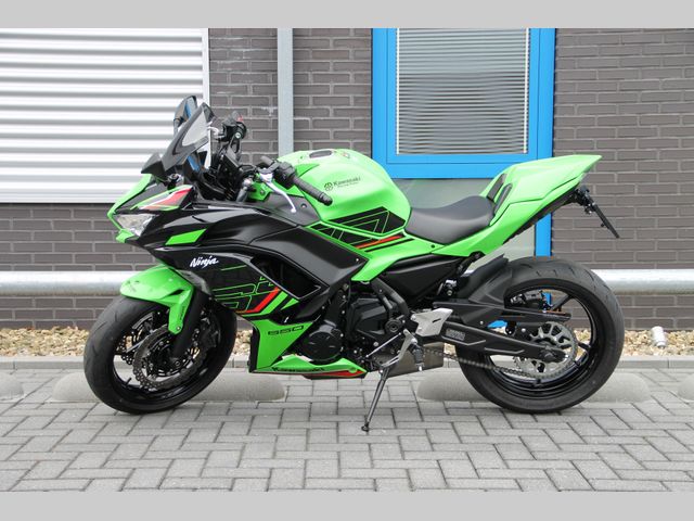kawasaki - ninja-650-krt-edition