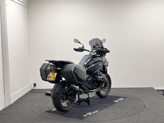 bmw - r-1300-gs-triple-black