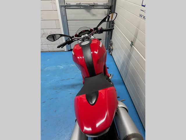 ducati - m-696