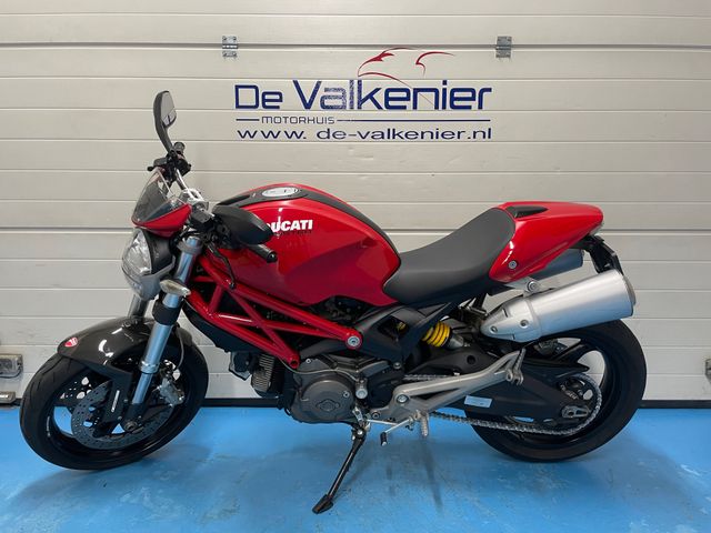 ducati - m-696