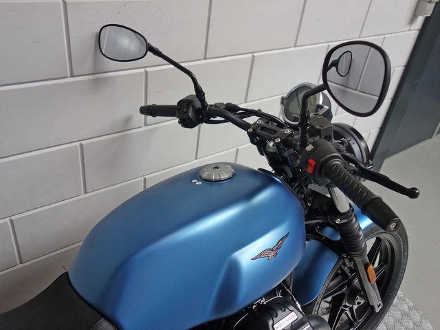 moto-guzzi - v-7-stone