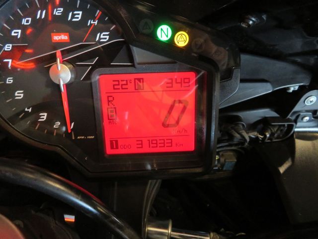 aprilia - rsv-4-r
