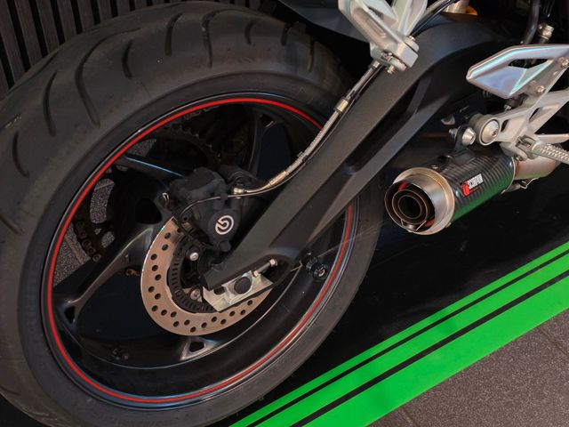 triumph - street-triple-rs