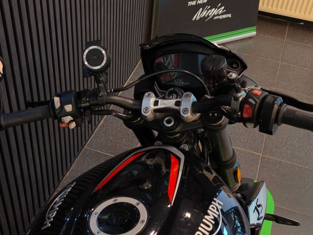 triumph - street-triple-rs