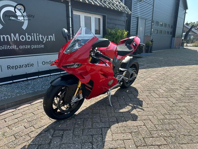 ducati - panigale-v4-s