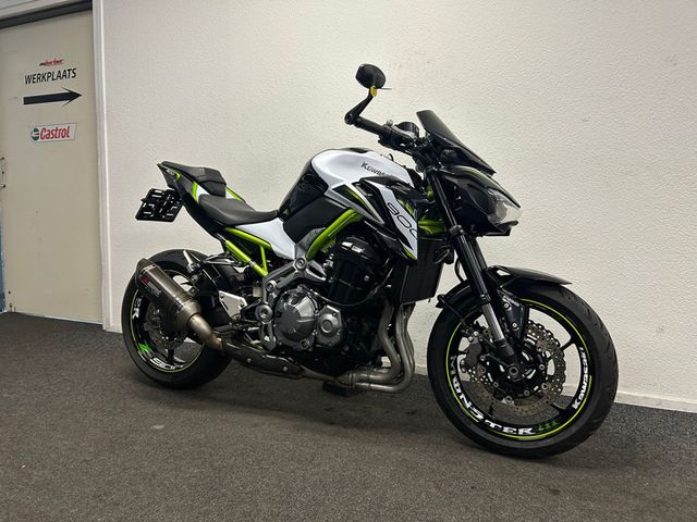 kawasaki - z900