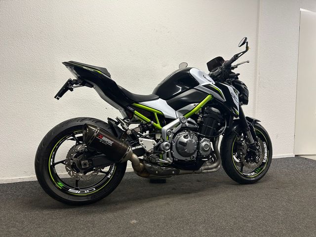 kawasaki - z900