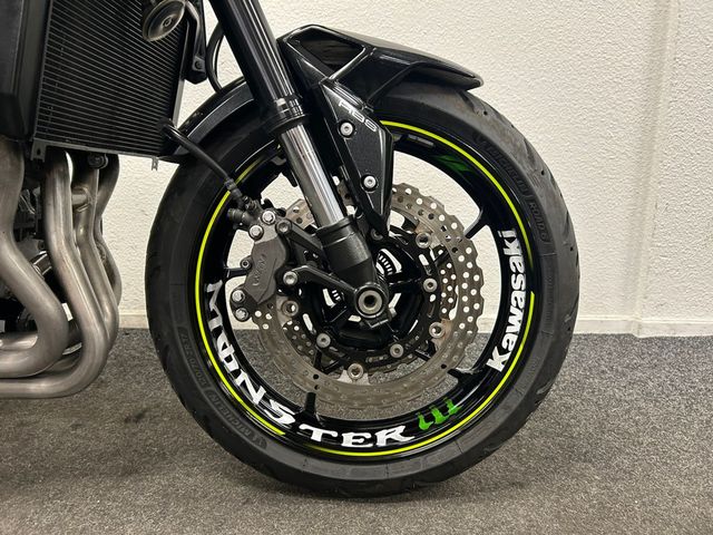 kawasaki - z900