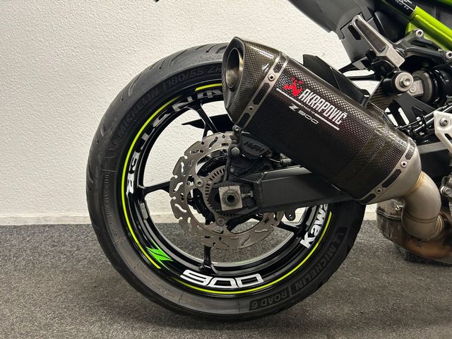 kawasaki - z900