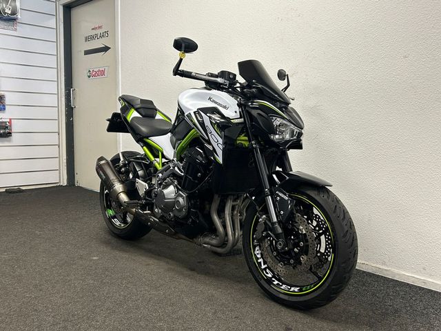 kawasaki - z900