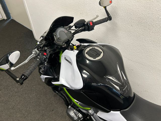 kawasaki - z900