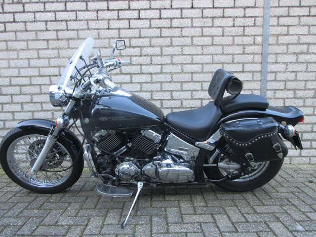 yamaha - xvs-650-a-dragstar-classic