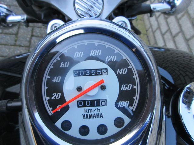 yamaha - xvs-650-a-dragstar-classic