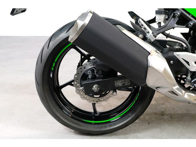kawasaki - ninja-400