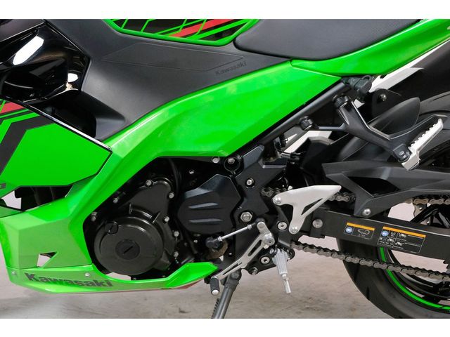 kawasaki - ninja-400