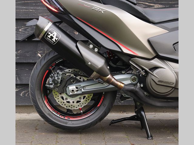kymco - ak-550