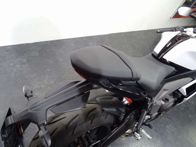 triumph - daytona-660