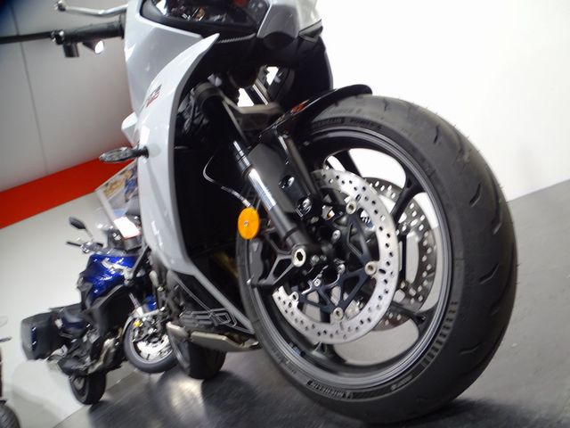 triumph - daytona-660