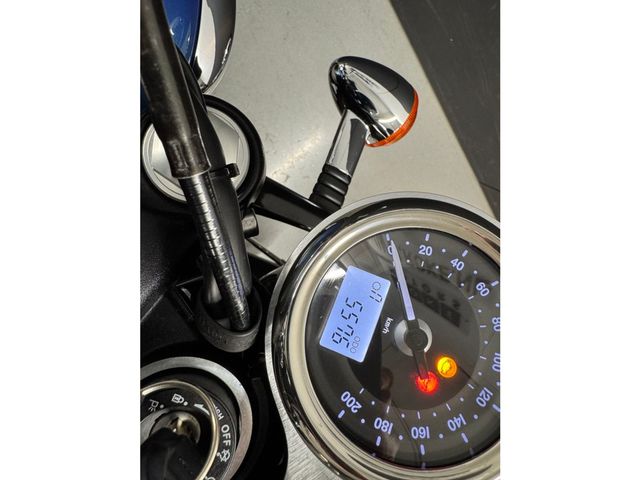 triumph - bonneville-t-100