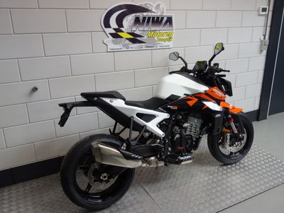 KTM 990 DUKE – foto 2