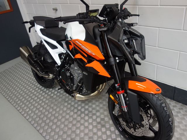 ktm - 990-duke