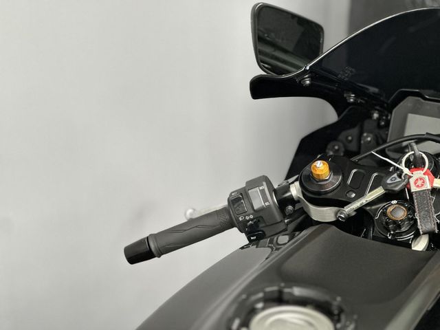 yamaha - r7