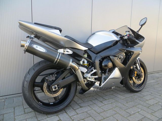 yamaha - yzf-r1