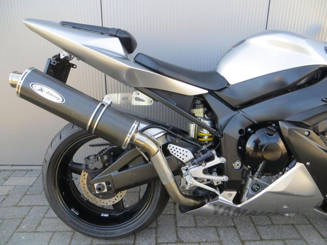 yamaha - yzf-r1