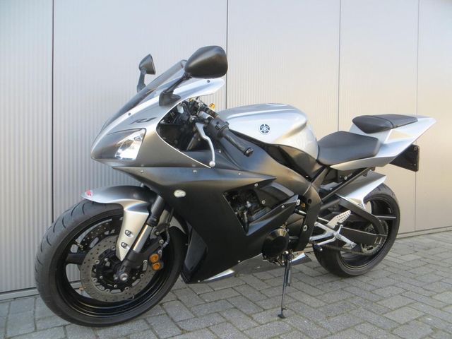 yamaha - yzf-r1