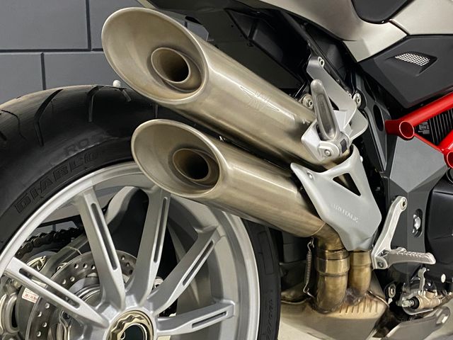 mv-agusta - brutale-1090