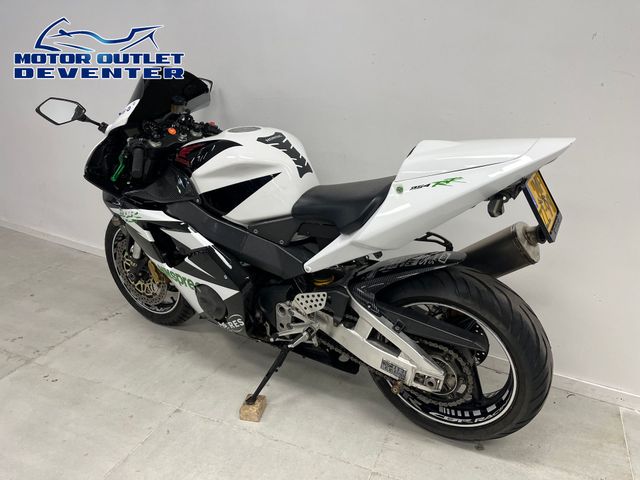 honda - cbr-900-rr-fireblade
