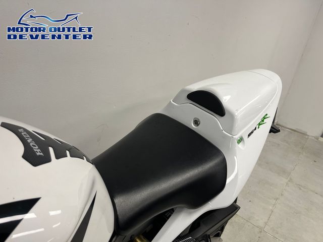 honda - cbr-900-rr-fireblade