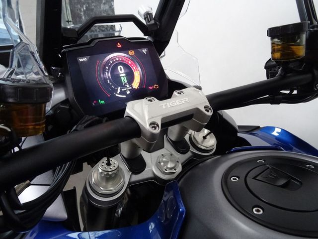 triumph - tiger-1200-gt-pro