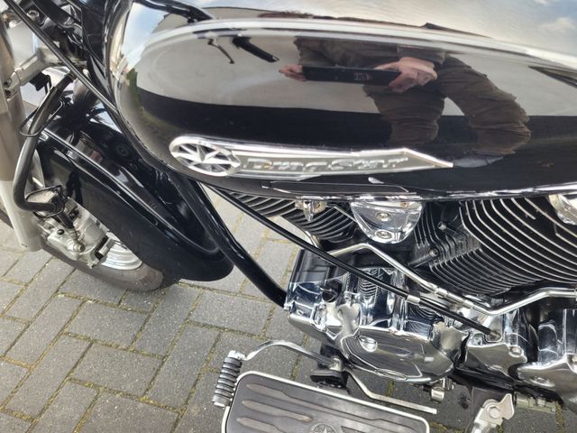 yamaha - xvs-1100-a-dragstar-classic