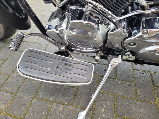 yamaha - xvs-1100-a-dragstar-classic